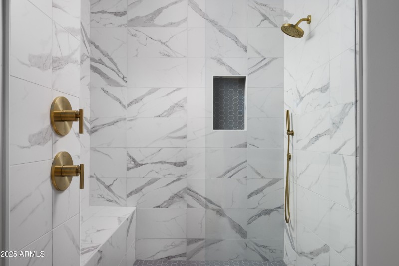 BEDROOM 5 EN-SUITE BATHROOM