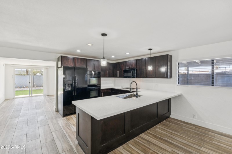 44053715_14_2217_E_Sheridan_St_Phoenix_A