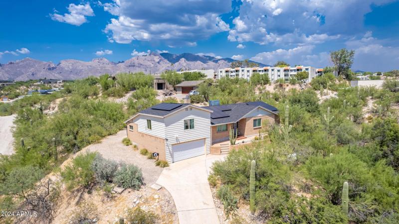 03 - 4980 Hillcrest