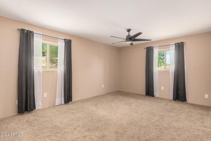 0016-16 - Hillcrest 4980
