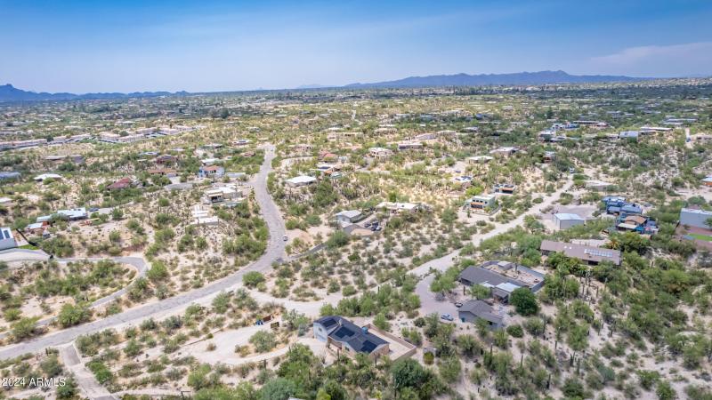 08 - 4980 Hillcrest