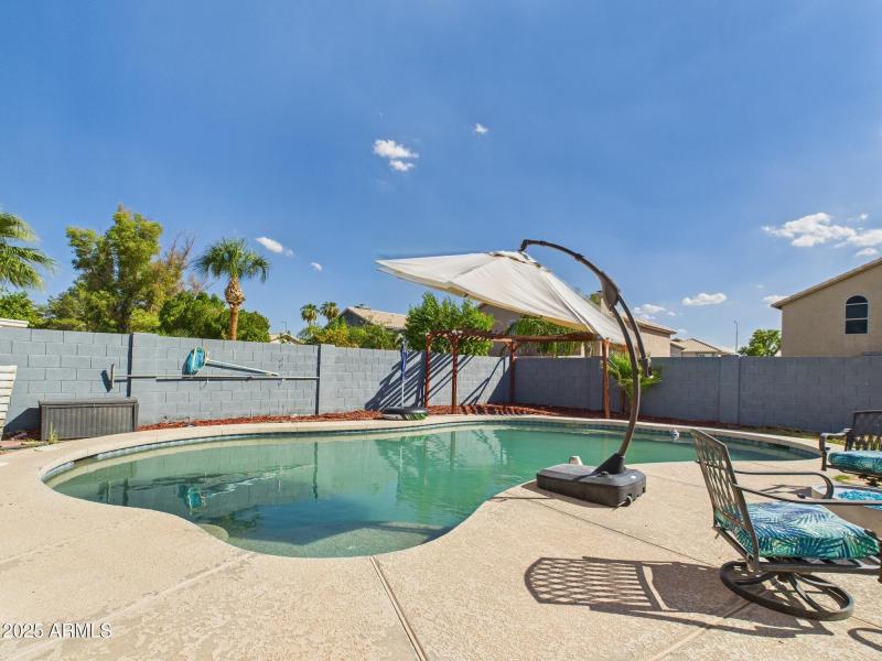 CAM03379G0-PR0145-STILL024