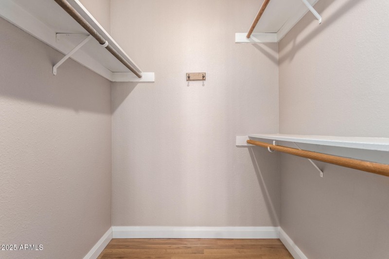 22 - Citrus PrimaryCloset