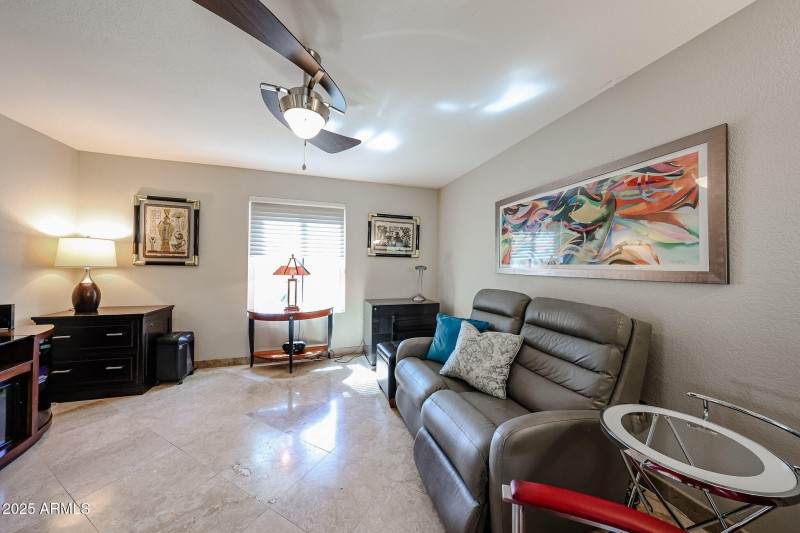 Guest Bd/Den/HOme Office