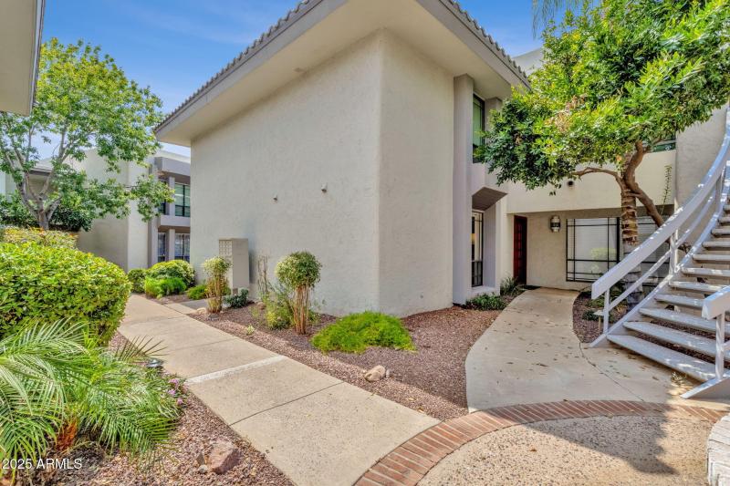 7-web-or-mls-5217-n-24th-st-108