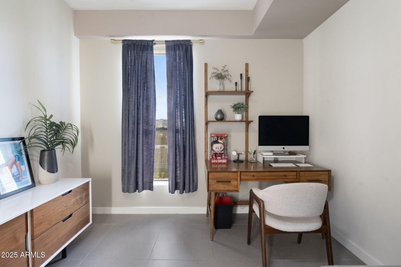 9-web-or-mls-DSC05776 copy