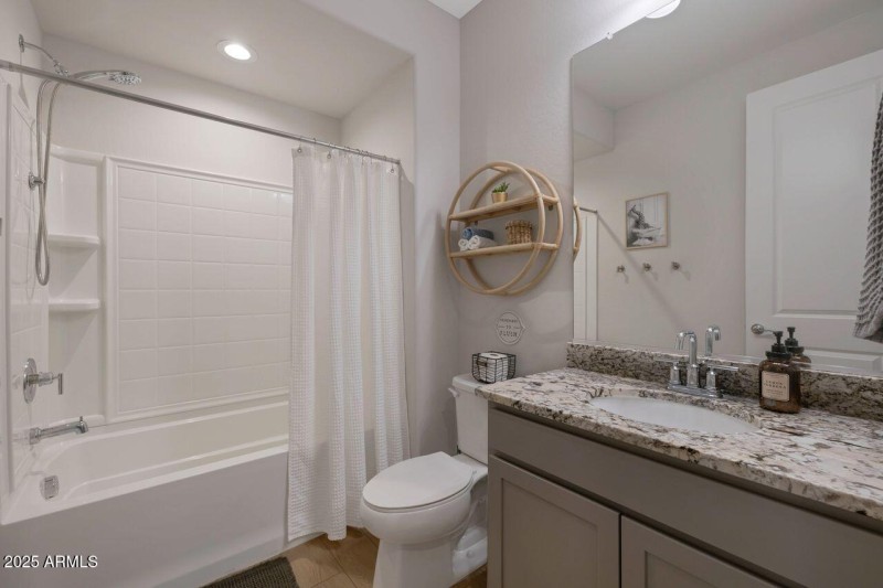 Bathroom near bedroom 4