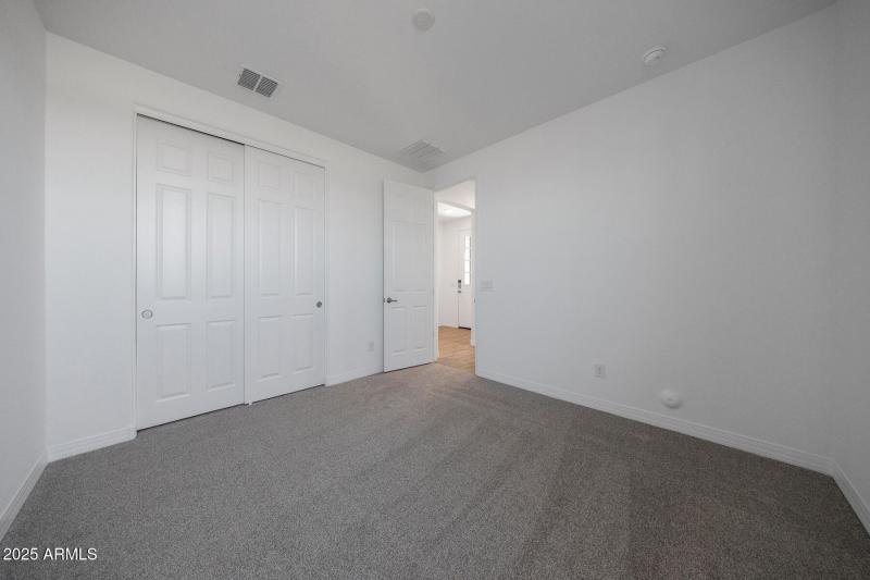 PHX_TV_Lot 2073_Currant_28868_Bed2