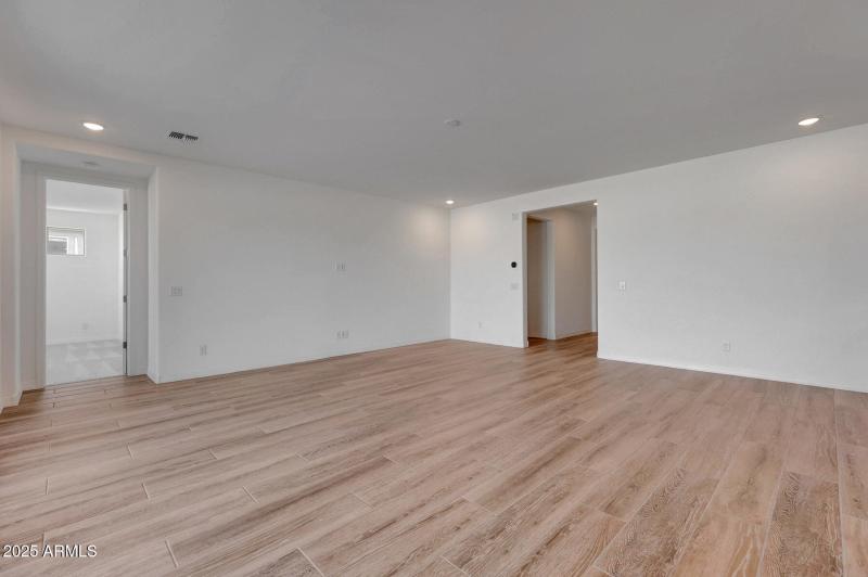 PHX_TierraVistoso_Lot 2074_Burgundy_2888