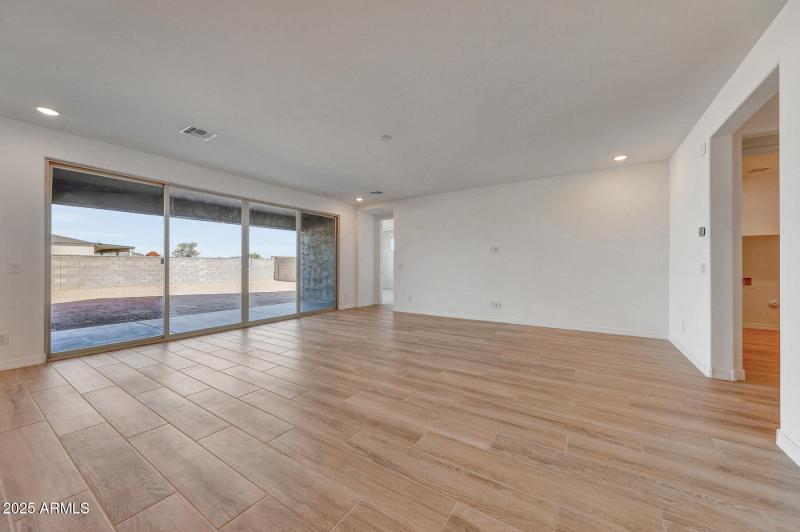 PHX_TierraVistoso_Lot 2074_Burgundy_2888