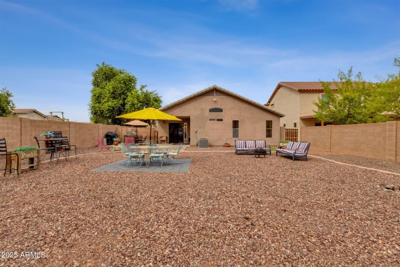 41-web-or-mls-4931-w-desert-dr