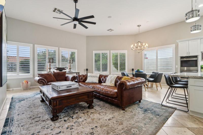 20-web-or-mls-E Calle De Las Brisas-S030