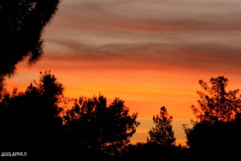 20111101213608149514000000-o