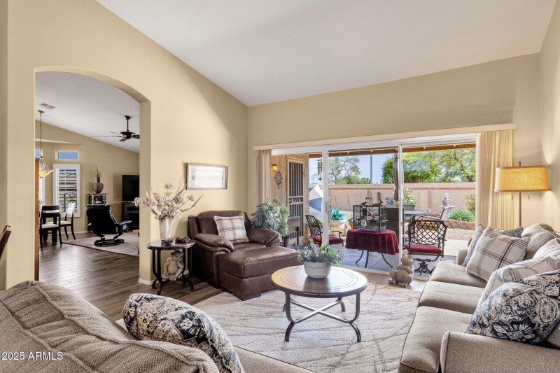 9-web-or-mls-16791-n-86th-dr