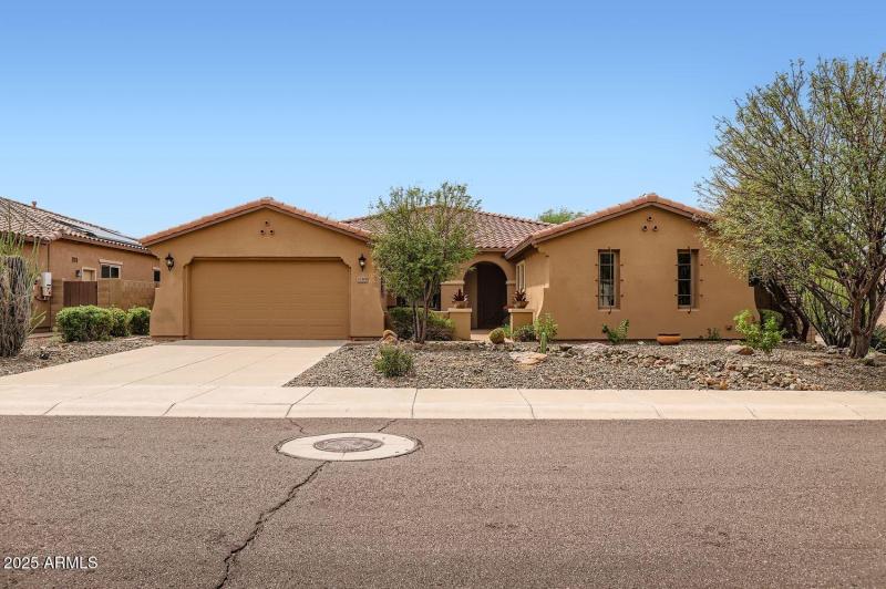 Beautiful Desert Curb Appeal