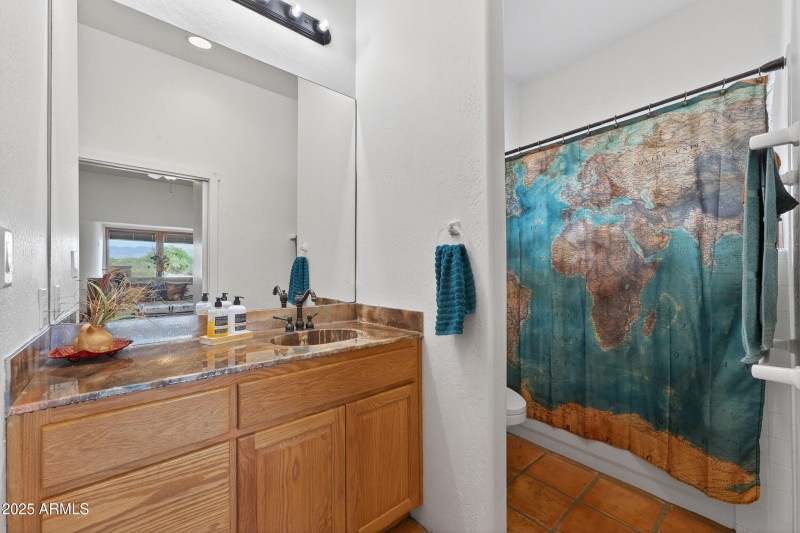 Guest Suite Bathroom