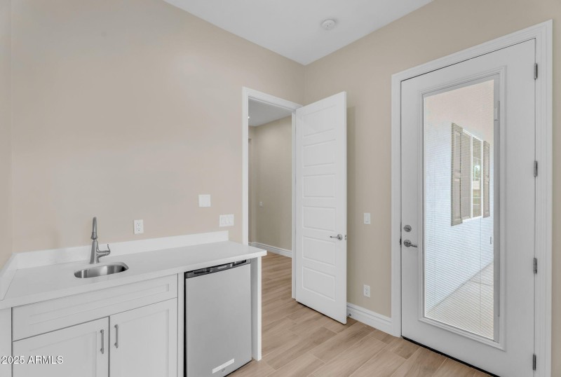 Guest Suite w/ Kitchenette