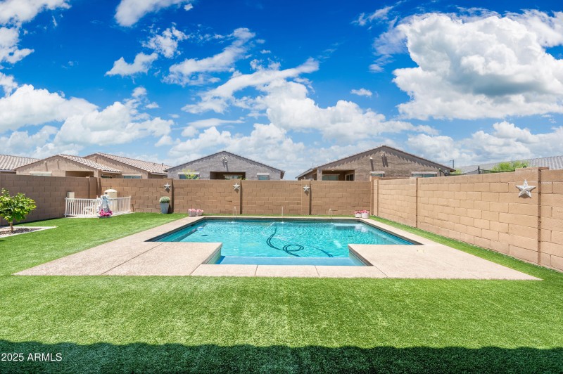 25218 N 143rd Ln-Surprise AZ 85387-5 cop