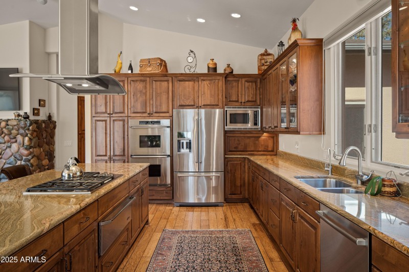 Large Chef's Kitchen - Copy