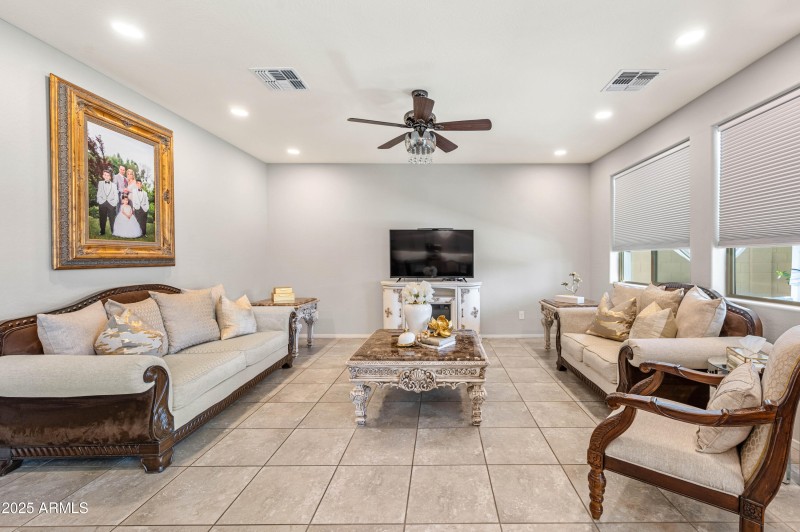 25218 N 143rd Ln-Surprise AZ 85387-40