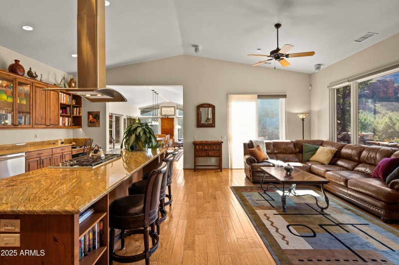 Perfect Entertaining Room - Copy