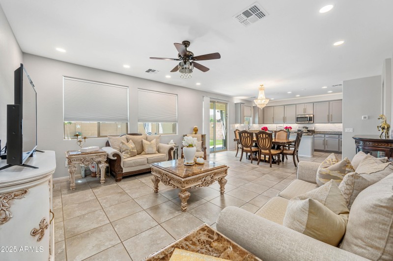 25218 N 143rd Ln-Surprise AZ 85387-44