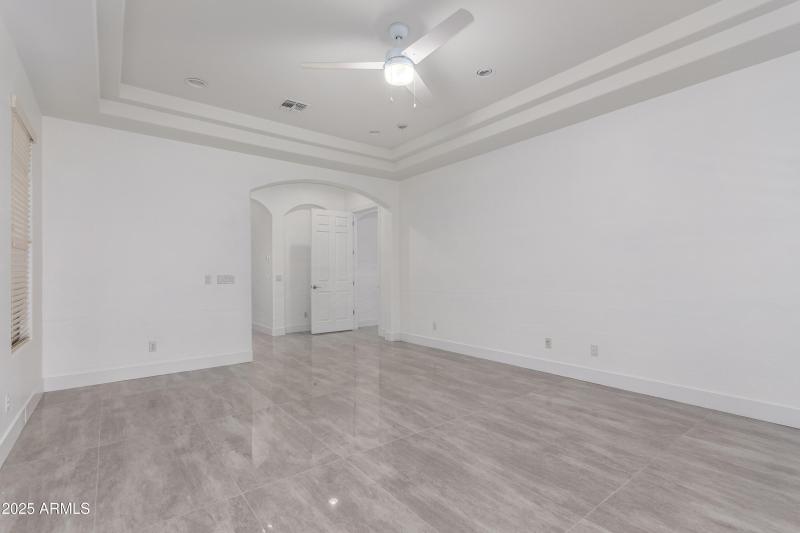 683c77_20 - Buckboard