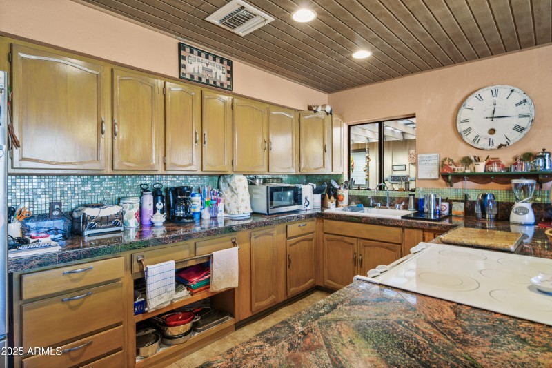 101 S Mesquite St 00015