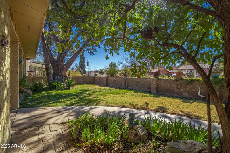 101 S Mesquite St 00047