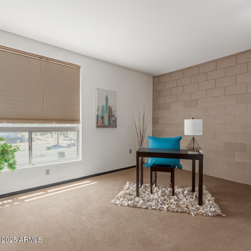 office or 2nd bedroom