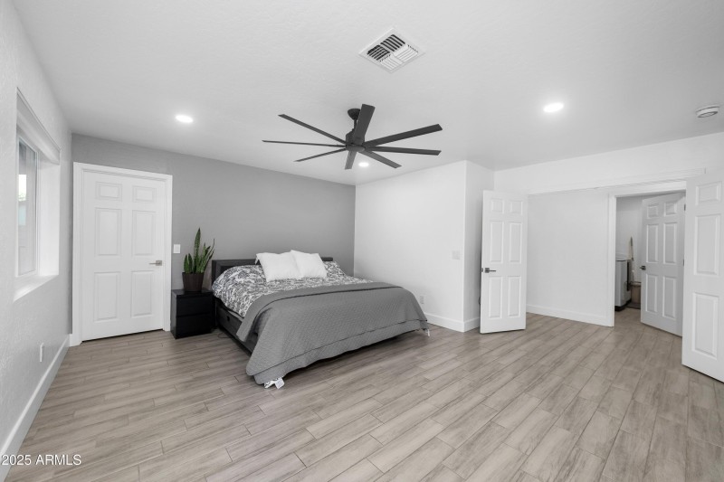 034-17735-E-Mews-Rd-35