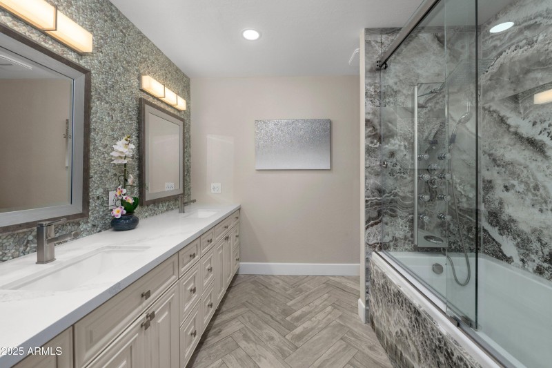 037-17735-E-Mews-Rd-38