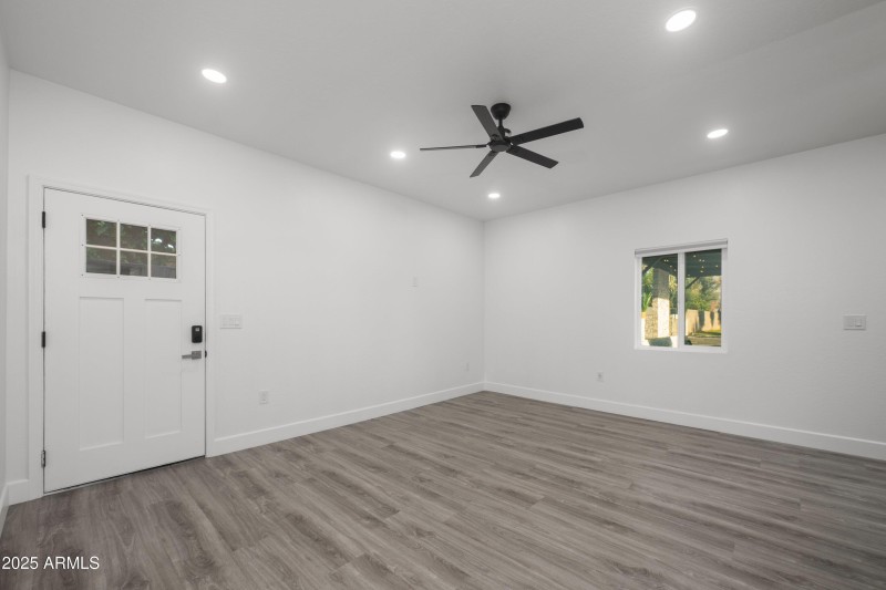 051-Guest Suite Family Room