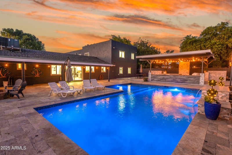 073-17735-E-Mews-Rd-74