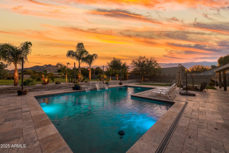 077-17735-E-Mews-Rd-78