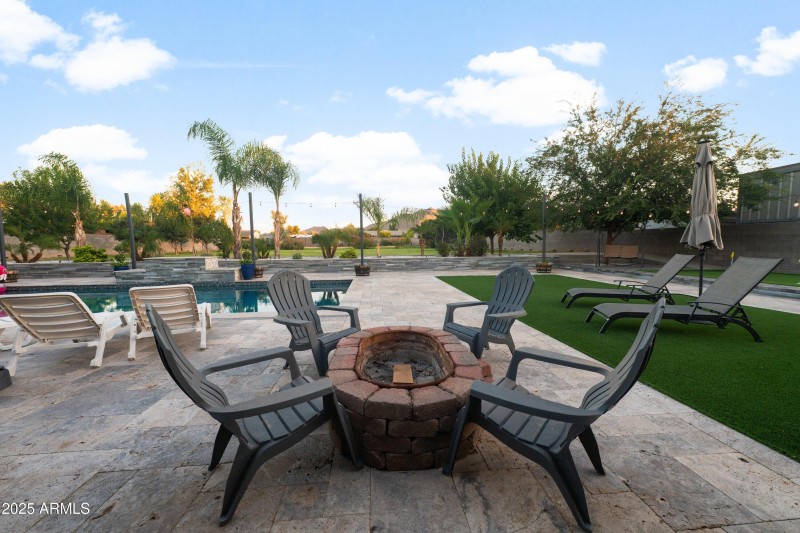 092-17735-E-Mews-Rd-93