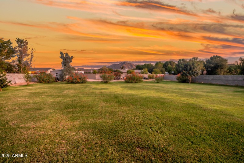 103-17735-E-Mews-Rd-104