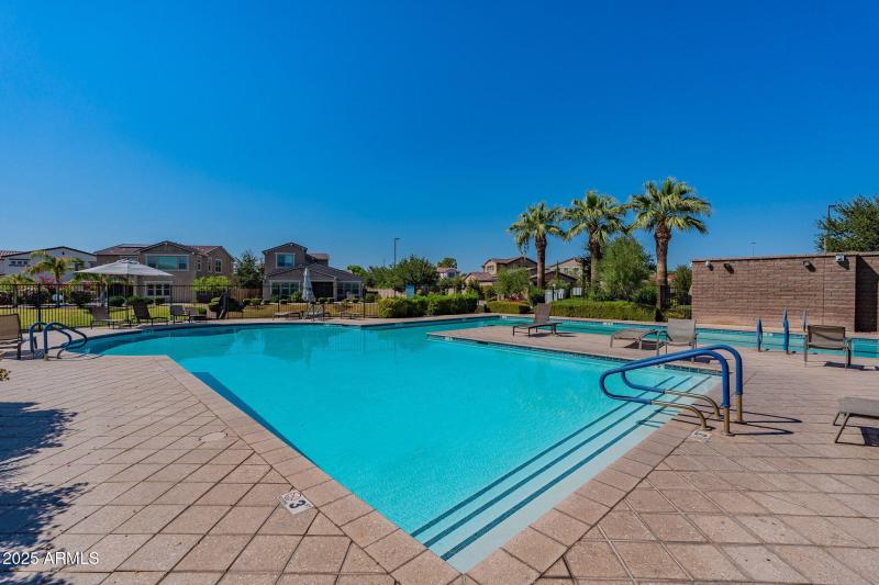 46-web-or-mls-Sabrina-community-6