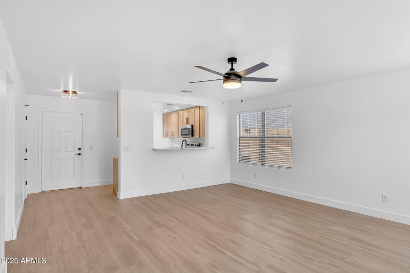 7-web-or-mls-Agrarian Hills-7