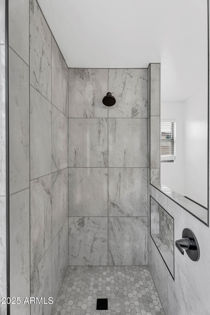 19-web-or-mls-Agrarian Hills-20