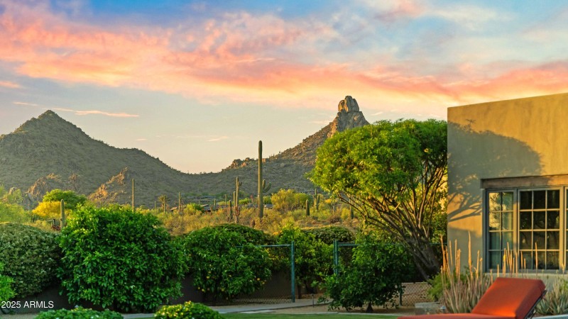 CASITA PINNACLE PEAK VIEWS