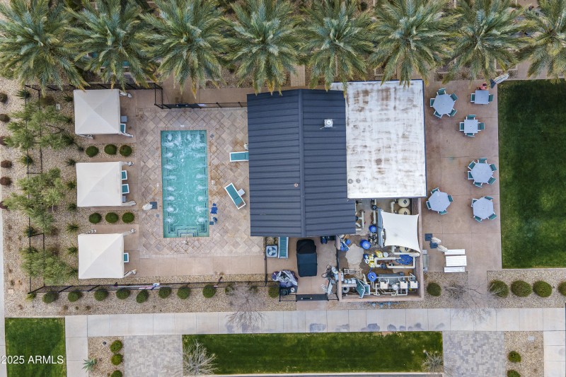 Cadence Community Amenities