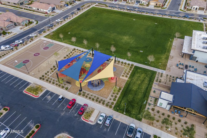 Cadence Community Amenities