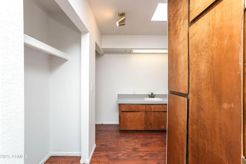 Master Bedroom Closet