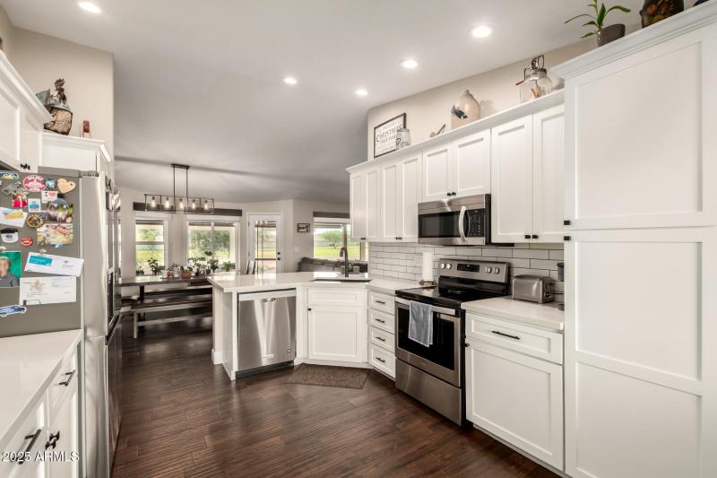 17 - Yellow Wood 2246