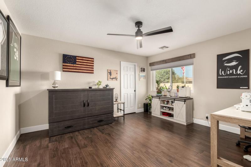 27 - Yellow Wood 2246