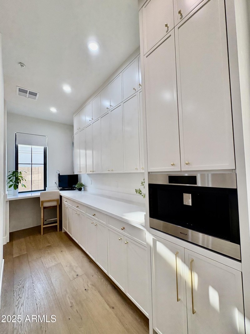 Incredible Storage & Highend appliances