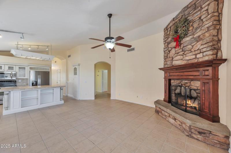 7-web-or-mls-QP- 780_8397