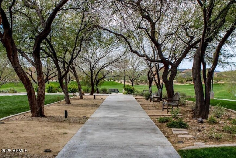 29b4344841674bd1a37a046000fc4f6b