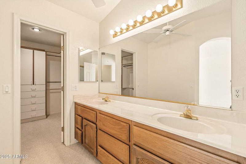 39-web-or-mls-Piccadilly-39